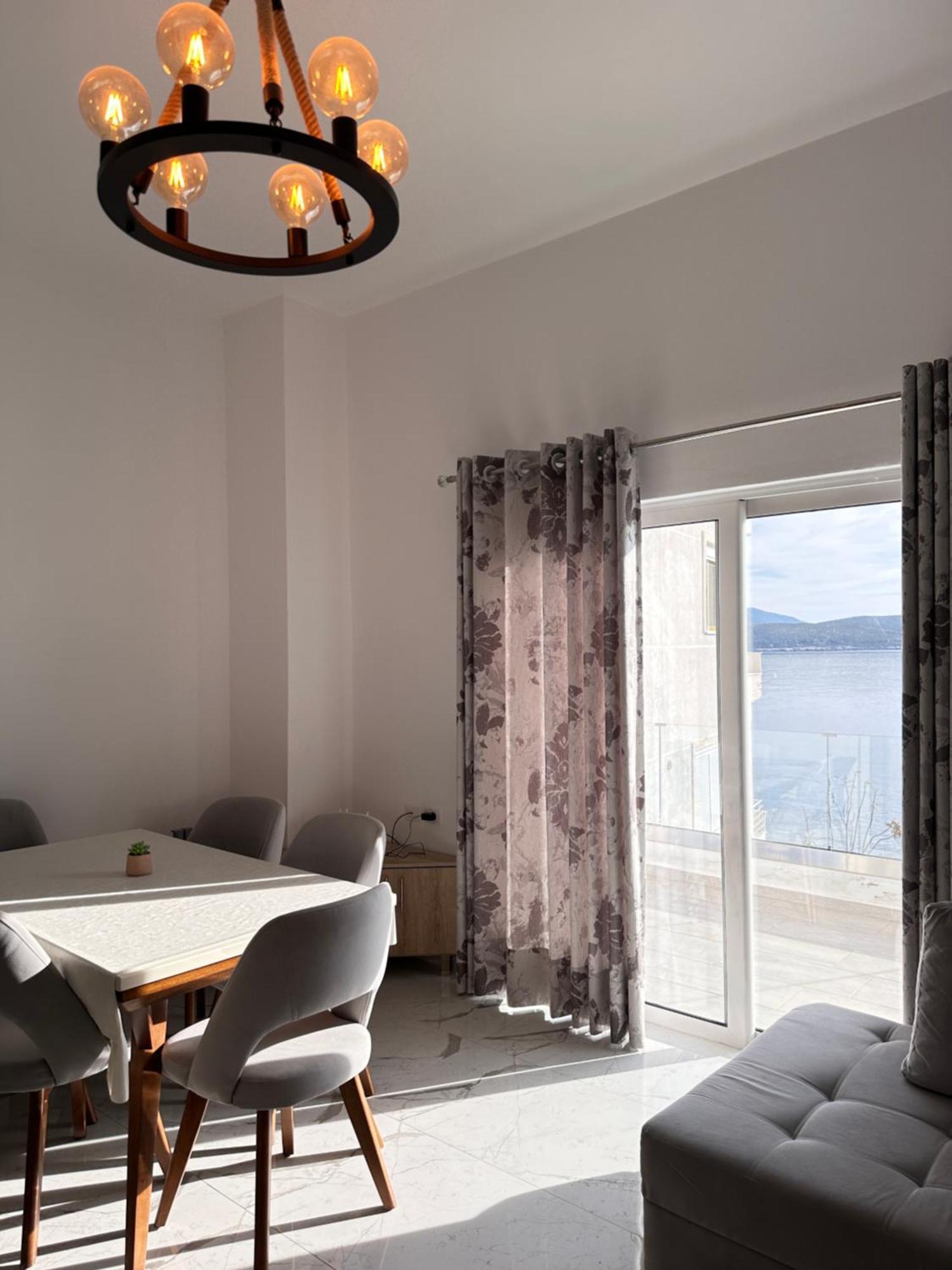 The Hill Sea View Apartment Sarande Bagian luar foto