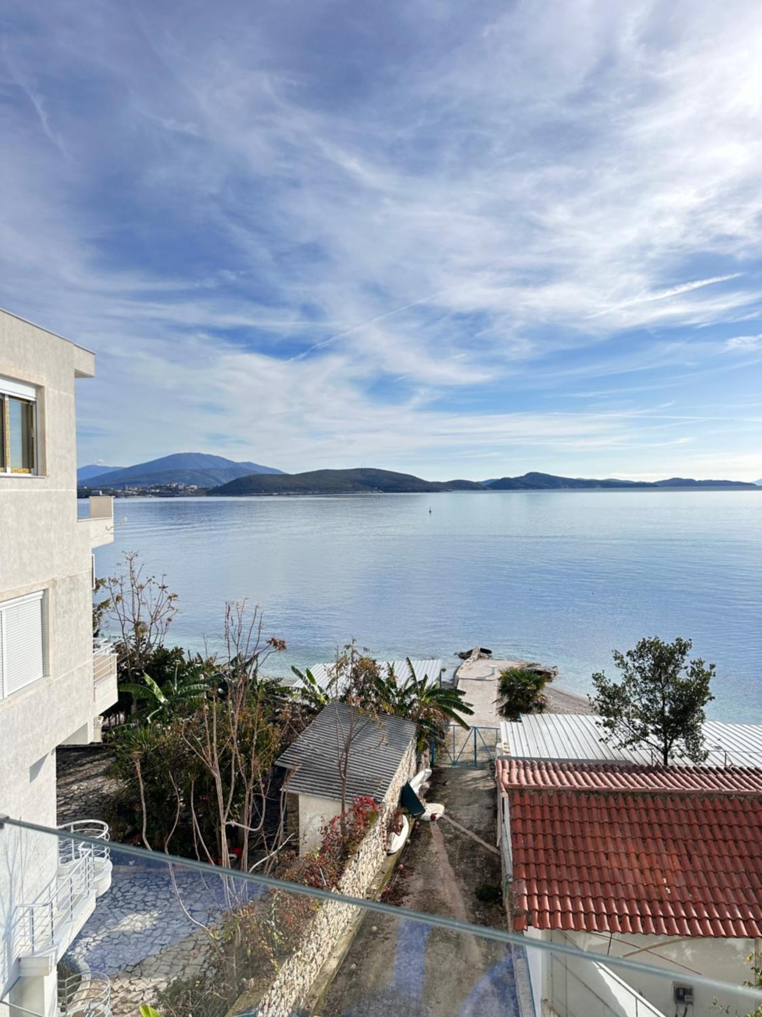 The Hill Sea View Apartment Sarande Bagian luar foto
