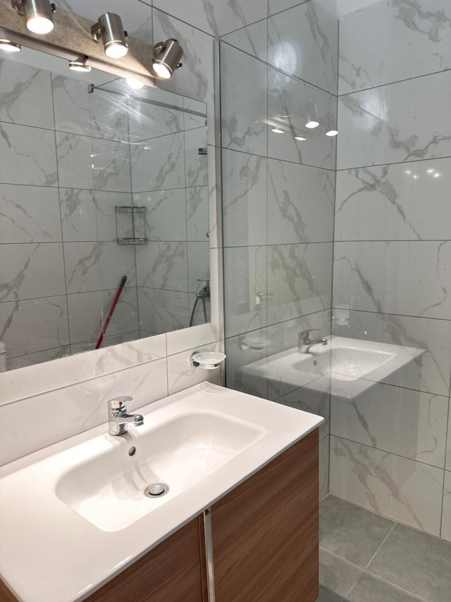The Hill Sea View Apartment Sarande Bagian luar foto