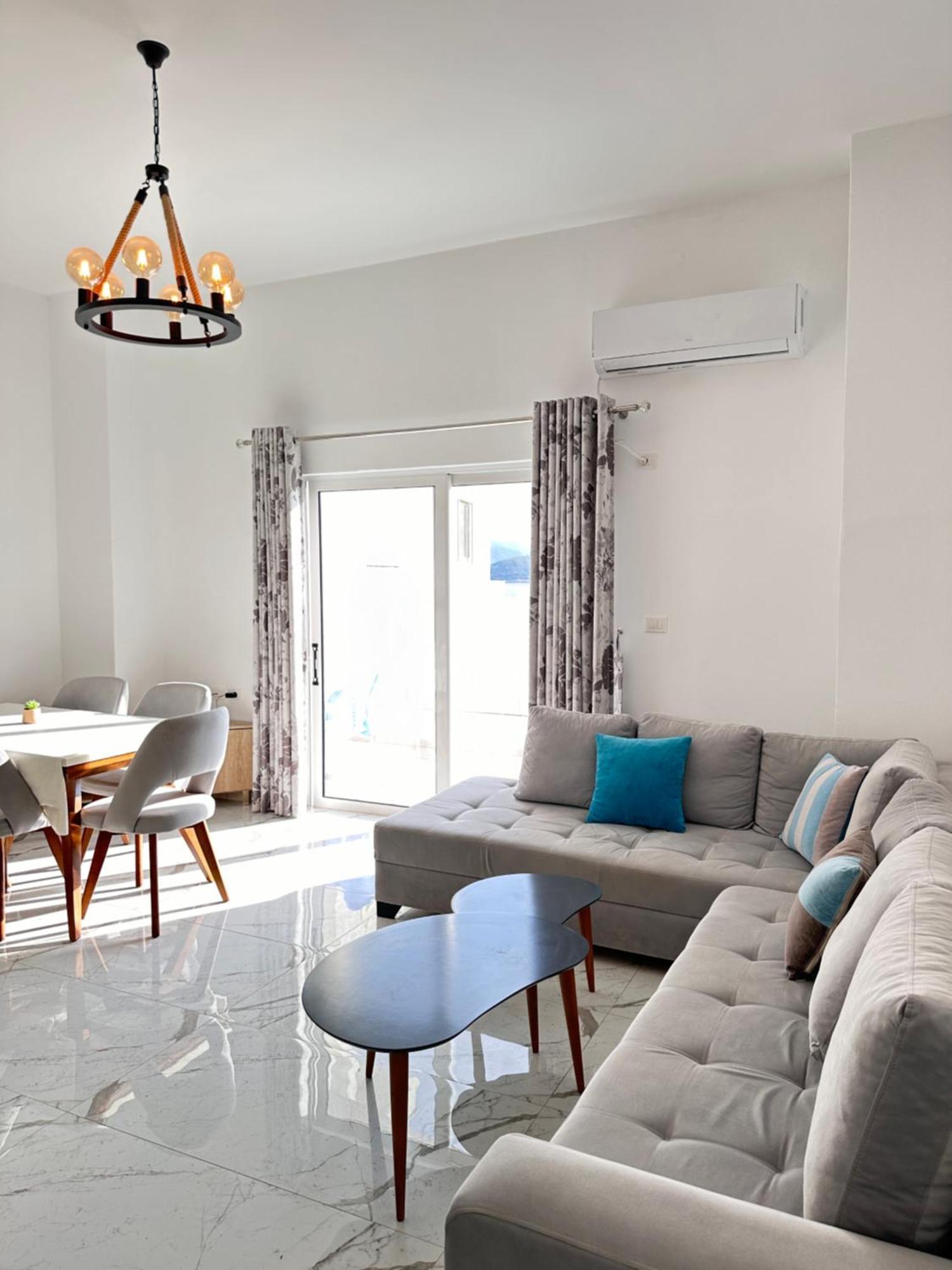 The Hill Sea View Apartment Sarande Bagian luar foto
