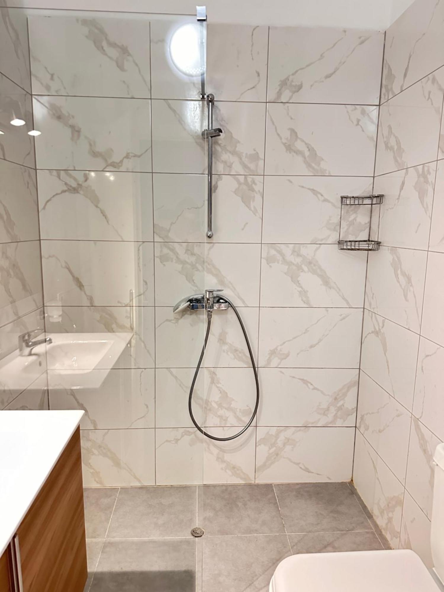 The Hill Sea View Apartment Sarande Bagian luar foto